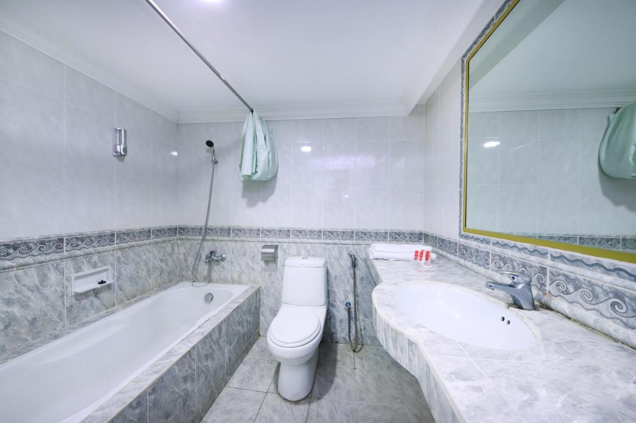 Oyo 805 Hotel Run Star Kuala Lumpur Bagian luar foto